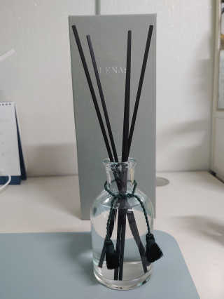 레나스 프리미엄 아로마 디퓨저 200ml  [1SET] — 3점을 준 리뷰어가 2020년 8월 올린 사용 사진