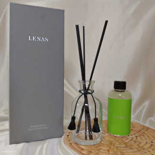 레나스 프리미엄 아로마 디퓨저 200ml  [1SET] — 3.5점을 준 리뷰어가 2020년 5월 올린 사용 사진