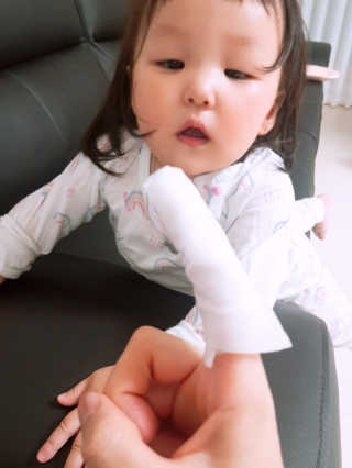 100도 이상에서 삶아 멸균 안심 아이수 구강 티슈 — 3점을 준 리뷰어가 2020년 10월 올린 사용 사진