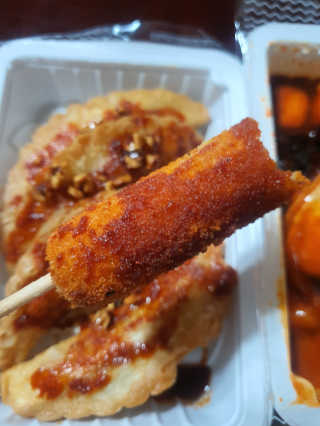 죠스떡볶이 [죠스푸드] 짜빠떡볶이+떡또그+범벅만두 신메뉴 3종 — 4점을 준 리뷰어가 2020년 4월 올린 사용 사진
