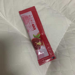 헬스업_쁘띠쁘띠석류콜라겐젤리_20g x 14포 — 4점을 준 리뷰어가 2020년 11월 올린 사용 사진