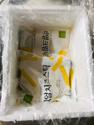 가치식탁 리얼치즈스틱, 리얼크림치즈볼 — 5점을 준 리뷰어가 2020년 11월 올린 사용 사진