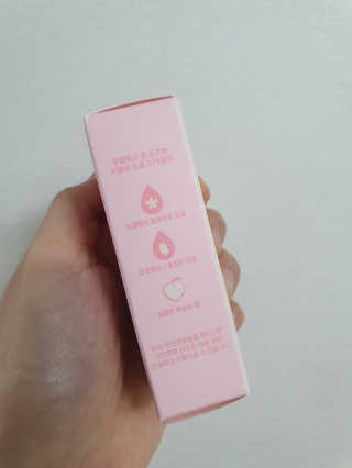 꼬메맘마 네이처 달리아핑크 립컬러 — 5점을 준 리뷰어가 2020년 4월 올린 사용 사진