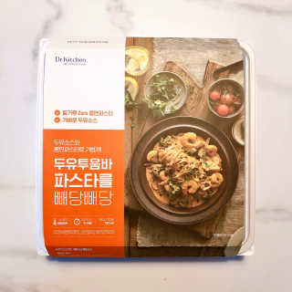 닥터키친 두유투움바파스타를 빼당빼당 — 3점을 준 리뷰어가 2020년 4월 올린 사용 사진