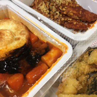 죠스떡볶이 [죠스푸드] 짜빠떡볶이+떡또그+범벅만두 신메뉴 3종 — 5점을 준 리뷰어가 2020년 4월 올린 사용 사진