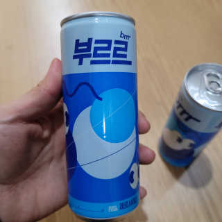 [칼로리 걱정 NO 제로칼로리 탄산음료]  부담없이 즐기는 부르르Brrr~~ 제로 사이다 — 5점을 준 리뷰어가 2020년 12월 올린 사용 사진