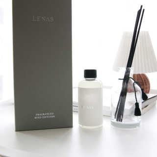 레나스 프리미엄 아로마 디퓨저 200ml  [1SET] — 5점을 준 리뷰어가 2020년 5월 올린 사용 사진
