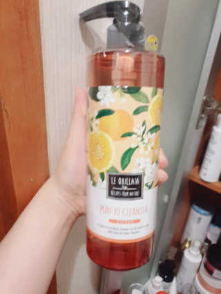 르퀼라야 퓨어텐 올인원 클렌저 810ml 1개 — 5점을 준 리뷰어가 2020년 7월 올린 사용 사진