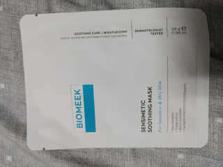 바이오믹 BIOMEEK SENSIMETIC SOOTHING MASK.S — 4점을 준 리뷰어가 2020년 7월 올린 사용 사진