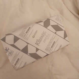 스카트 에코물티슈 에코종이물티슈+크리넥스 딱한장 핸드타월 — 5점을 준 리뷰어가 2020년 11월 올린 사용 사진