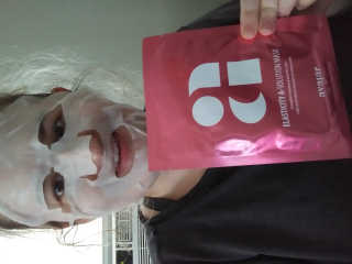 Avajar A-Solution 마스크 — 5점을 준 리뷰어가 2020년 10월 올린 사용 사진