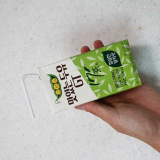 남양유업 맛있는두유GT 17차 깔끔한말차맛 — 5점을 준 리뷰어가 2020년 9월 올린 사용 사진