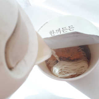 [네이처빌] 우리쌀로 만든 글루텐프리 컵쌀국수 — 4점을 준 리뷰어가 2020년 10월 올린 사용 사진