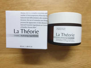 La Theorie Hydrating Ingredients | 하이드레이팅 인그레이디언츠 — 5점을 준 리뷰어가 2020년 4월 올린 사용 사진