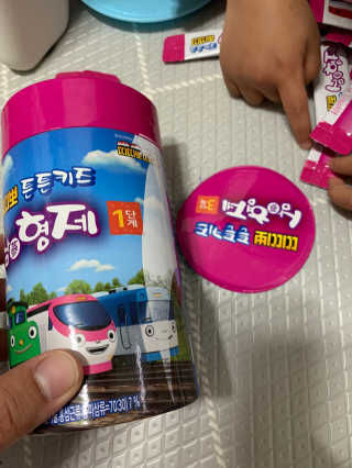 홍건강 띠띠뽀 튼튼키즈 삼형제 1~3단계 10g x 30포 — 5점을 준 리뷰어가 2020년 5월 올린 사용 사진