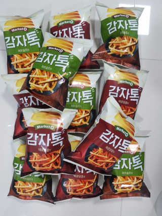 마켓오 감자톡 허브솔트맛/매콤달콤맛 — 4점을 준 리뷰어가 2020년 6월 올린 사용 사진