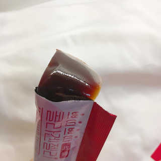 헬스업_쁘띠쁘띠석류콜라겐젤리_20g x 14포 — 5점을 준 리뷰어가 2020년 9월 올린 사용 사진