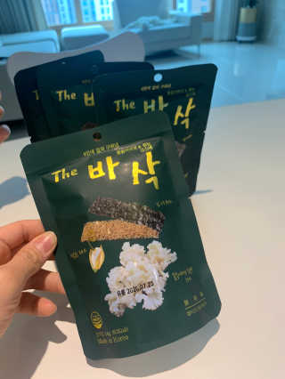 더바삭 꽃송이버섯+쌀눈 김스낵 — 5점을 준 리뷰어가 2020년 4월 올린 사용 사진