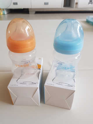 유비맘 신생아젖병 120ml 트리플팩_ 젖꼭지 포함 — 5점을 준 리뷰어가 2020년 8월 올린 사용 사진
