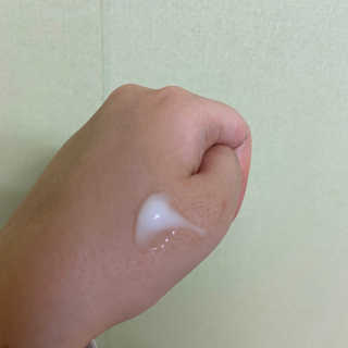 La Theorie Hydrating Ingredients | 하이드레이팅 인그레이디언츠 — 4.5점을 준 리뷰어가 2020년 5월 올린 사용 사진