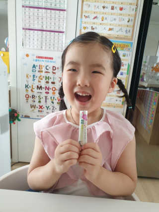 [풀무원베이비밀] 프로바이오락 베이비 튼튼 유산균 — 5점을 준 리뷰어가 2020년 7월 올린 사용 사진