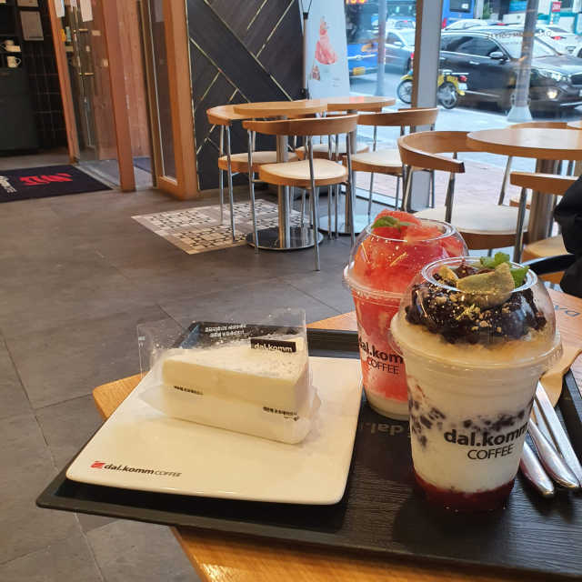 [썸머데이] 달콤커피 역삼점 리뷰 사진