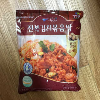 바다는다웰빙이다 전복해물볶음밥/전복김치볶음밥 250g-4봉지 — 5점을 준 리뷰어가 2020년 9월 올린 사용 사진
