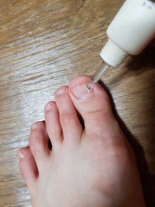 메디필 매직클 핸드 네일 드 살롱 — 4점을 준 리뷰어가 2020년 7월 올린 사용 사진