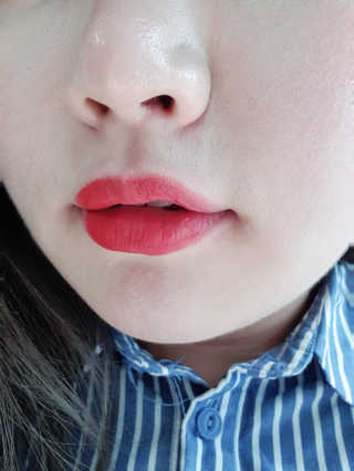 [블랙루즈] 크림 마뜨 루즈 시즌1 택1+랜덤1 — 2점을 준 리뷰어가 2020년 4월 올린 사용 사진