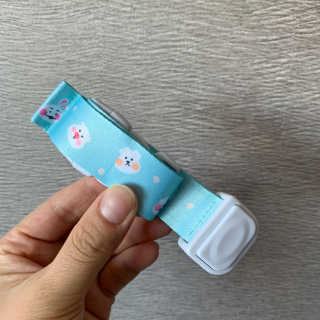 유비맘 젖병 빨대컵 다용도 홀더 1+1 _ 컬러 랜덤 발송 — 3점을 준 리뷰어가 2020년 11월 올린 사용 사진