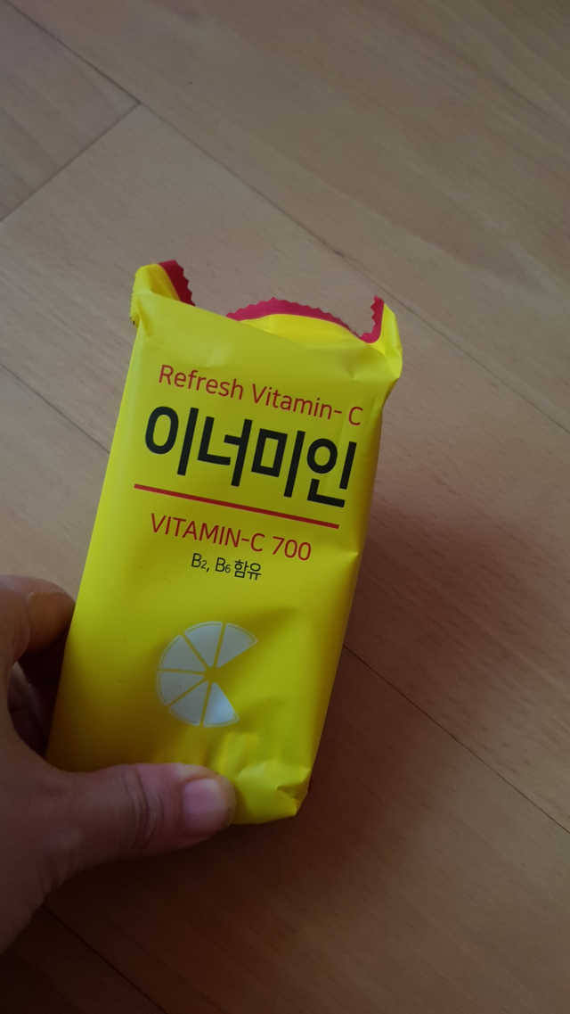 이너미인 VITAMIN-C 700 리뷰 사진