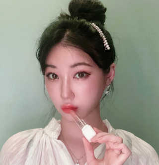 셀프코딩 코드 레드 소프트 립스틱 — 5점을 준 리뷰어가 2020년 7월 올린 사용 사진