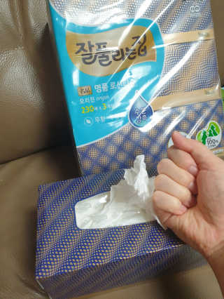 잘풀리는집 부드러운 모이스처 보습 미용 티슈 230매 — 5점을 준 리뷰어가 2020년 9월 올린 사용 사진