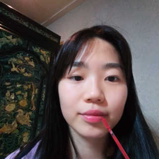 [블랙루즈] 크림 마뜨 루즈 시즌1 택1+랜덤1 — 4점을 준 리뷰어가 2020년 4월 올린 사용 사진