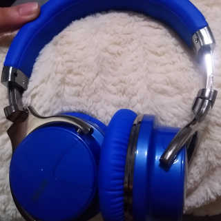 SEVIZ Bluetooth Headphones 10 3color — 4점을 준 리뷰어가 2020년 6월 올린 사용 사진