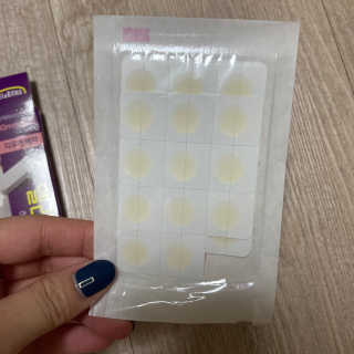 엘라밴드 하이드로 도트 스팟패치 12mm, 10mm — 5점을 준 리뷰어가 2020년 10월 올린 사용 사진