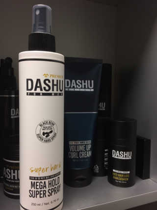 다슈코리아 다슈 포 맨 프리미엄 메가 홀드 슈퍼 스프레이 250ml — 4.5점을 준 리뷰어가 2020년 7월 올린 사용 사진