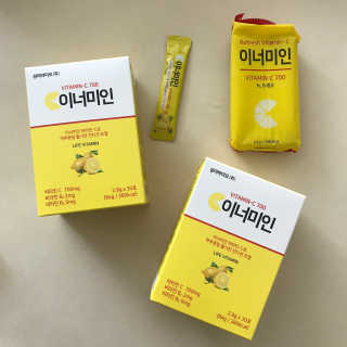 이너미인 VITAMIN-C 700 — 2.5점을 준 리뷰어가 2020년 9월 올린 사용 사진
