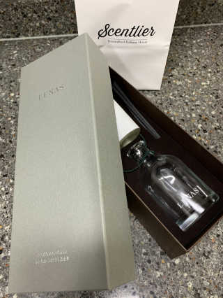 레나스 프리미엄 아로마 디퓨저 200ml  [1SET] — 4점을 준 리뷰어가 2020년 9월 올린 사용 사진