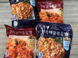 바다는다웰빙이다 전복해물볶음밥/전복김치볶음밥 250g-4봉지 — 5점을 준 리뷰어가 2020년 9월 올린 사용 사진