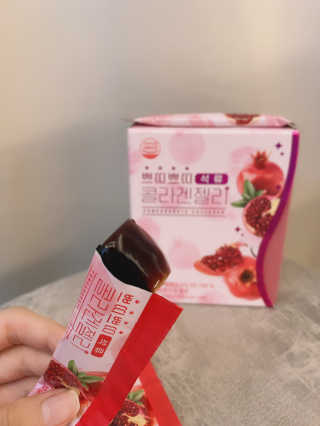 헬스업_쁘띠쁘띠석류콜라겐젤리_20g x 14포 — 5점을 준 리뷰어가 2020년 8월 올린 사용 사진