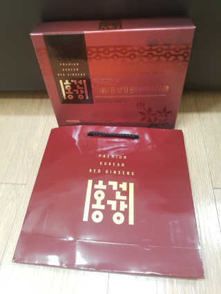홍건강 해피한삼 진 홍삼정 원데이스틱 10g x 30포 — 5점을 준 리뷰어가 2020년 5월 올린 사용 사진
