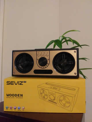 SEVIZ Retro 블루투스 스피커 4 종 — 5점을 준 리뷰어가 2020년 5월 올린 사용 사진