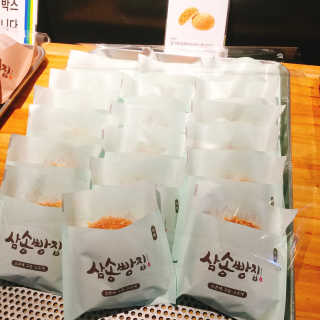 삼송빵집현대아울렛동대문점 [삼송빵집 현대아울렛동대문점] 삼송빵집특별세트 — 4.5점을 준 리뷰어가 2020년 6월 올린 사용 사진