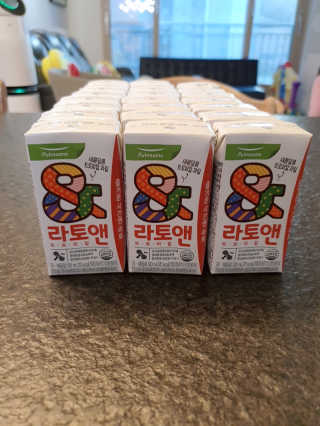 [풀무원녹즙] 어린이 과채음료, 라토앤 트로피칼 1box — 5점을 준 리뷰어가 2020년 10월 올린 사용 사진