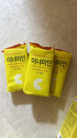 이너미인 VITAMIN-C 700 — 5점을 준 리뷰어가 2020년 8월 올린 사용 사진