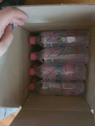 아쿠아스 플레이버워터 [아쿠아스] 제로칼로리 플레이버워터 복숭아/청포도 1BOX 20개입 — 5점을 준 리뷰어가 2020년 6월 올린 사용 사진