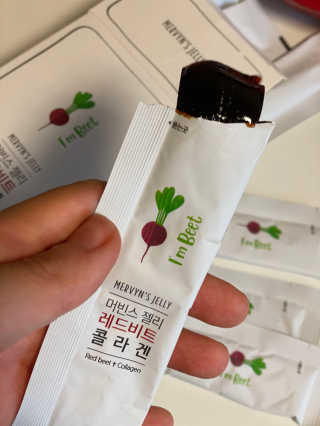 유유네이처 머빈스 젤리 레드비트 콜라겐 — 4.5점을 준 리뷰어가 2020년 4월 올린 사용 사진