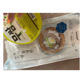 [네이처빌] 우리쌀 흑미비빔냉면,물냉면 총 2종 — 4점을 준 리뷰어가 2020년 6월 올린 사용 사진