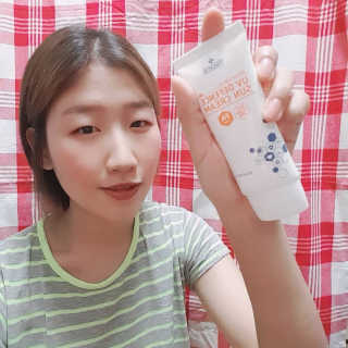 [트리티스] UV 디펜스 선크림 PA+++ / SPF50+  60ml — 5점을 준 리뷰어가 2020년 9월 올린 사용 사진